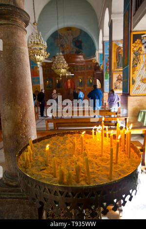 La Iglesia ortodoxa griega de San Jorge. Madaba. Jordania, Oriente Medio Foto Stock