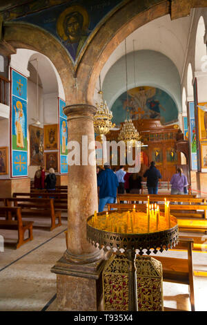 La Iglesia ortodoxa griega de San Jorge. Madaba. Jordania, Oriente Medio Foto Stock