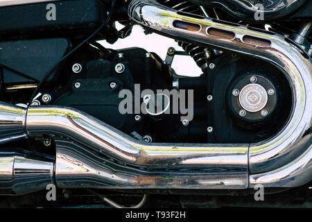 Reims Champagne Francia 15 maggio 2019 Closeup di una Harley Davidson Moto parcheggiata per le strade di Reims nel pomeriggio Foto Stock
