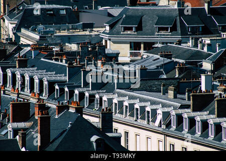 Reims Francia Maggio 15, 2019 la vista della città di Reims dalla sommità del Notre Dame de la cattedrale di Reims nel pomeriggio Foto Stock