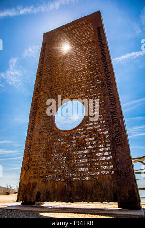 Cleveleys, Lancashire. 13 maggio 2019. Naufragio Memorial Sculpture sul lungomare di Cleveleys. Foto Stock