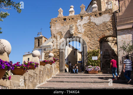 Agropoli, perla del Cilento, vista del castello medievale Foto Stock