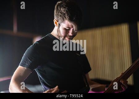 Danimarca Copenhagen - 15 maggio 2019. La American post-metal band timido, basso esegue un concerto dal vivo al Bar ideale di Copenaghen. (Photo credit: Gonzales foto - Pietro Troest). Foto Stock