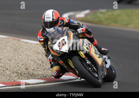 Portrush, Irlanda del Nord. 16 Maggio, 2019. Internazionale Nord Ovest 200 motorcycle road racing, pratica giovedì sera e racing; Michael Rutter fu settimo più veloce in Bathams Racing/Aspir-Ho Honda durante la SuperBike sessione di qualifica di credito: Azione Sport Plus/Alamy Live News Foto Stock