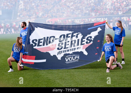 St Louis, Stati Uniti d'America. 16 Maggio, 2019. Un banner viene visualizzato che rappresentano la serie durante il send off serie come gli Stati Uniti Nazionale Femminile ha ospitato la Nuova Zelanda al Busch Stadium di St Louis City, MO Ulreich/CSM/Alamy Live News Foto Stock