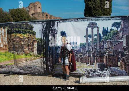 Roma, Circo Massimo. Italia: costume romano di rappresentanza. Foto Stock