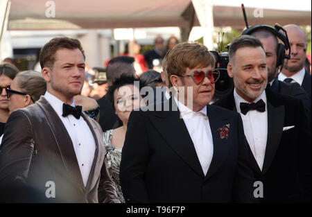 16 maggio 2019 - Cannes, Francia - ''Rocketman " Red Carpet - Cannes 2019 : Taron Egerton, Sir Elton John e David arredare frequentare lo screening di ''Rocketman'' durante la 72annuale di festival di pellicola di Cannes il 16 maggio 2019 a Cannes, Francia. (Credito Immagine: © Federico InjimbertZUMA filo) Foto Stock