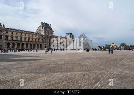 Francia, Parigi - 2 Aprile 2018: il Musée du Louvre Foto Stock