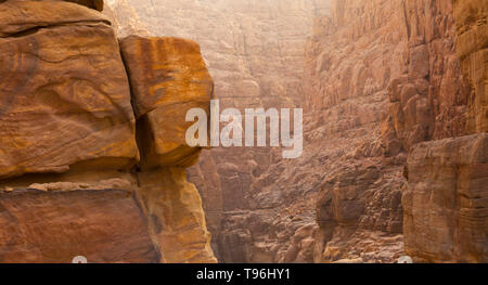 Cañón. Reserva Natural de Mujib. La Valle del Rift. Mar Muerto. Jordania, Oriente Medio Foto Stock