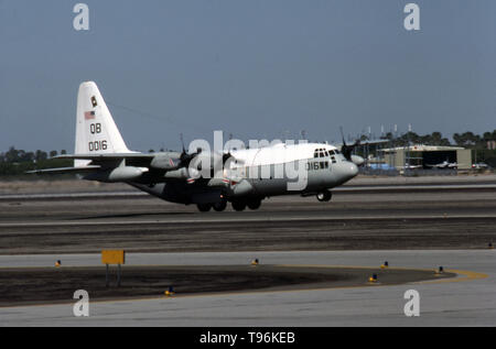 USMC Corpo della Marina degli Stati Uniti Lockheed KC-130R Hercules Foto Stock