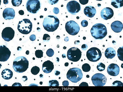 Abstract seamless pattern con acquarello e cerchi di inchiostro. Disegnate a mano sullo sfondo polka dot. Modello per la progettazione. Foto Stock