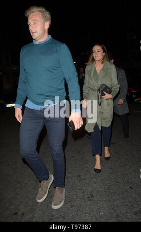 Partenze da ristorante 34 Mayfair in Grosvenor Square, Londra. Dotato di: Natalie Pinkham dove: Londra, Regno Unito quando: 15 Apr 2019 Credit: WENN.com Foto Stock