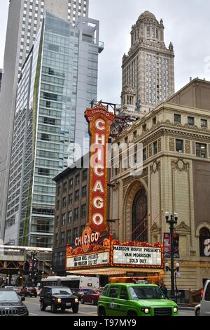 L'iconico Teatro di Chicago sulla North State Street, Chicago Loop, Illinois, Stati Uniti d'America Foto Stock