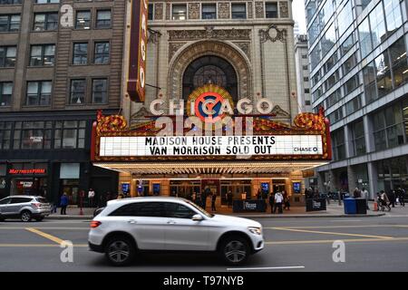 L'iconico Teatro di Chicago sulla North State Street, Chicago Loop, Illinois, Stati Uniti d'America Foto Stock