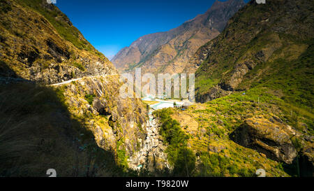 Paesaggio del distretto di manang sulla via del circuito di Annapurna Nepal Foto Stock