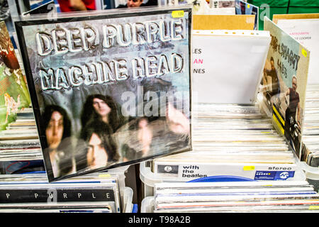 Nadarzyn, Polonia, 11 maggio 2019 Deep Purple album in vinile sul display per la vendita, vinile, LP, Album rock, inglese rock band, collezione di vinili Foto Stock