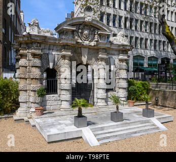 La York House acqua Gate, Buckingham Street, Victoria Embankment Gardens, Victoria Embankment, London, England, Regno Unito Foto Stock