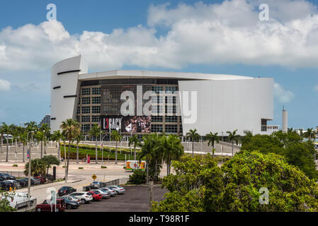 Miami, FL, Stati Uniti - 19 Aprile 2019: l'American Airlines Arena presso il Centro Cittadino di Miami, Stati Uniti d'America. AA Arena è la casa dei Miami Heat squadra di basket. Foto Stock