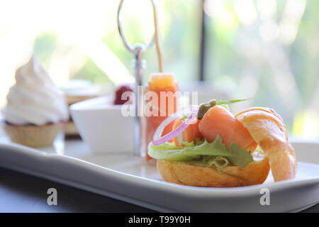 Crostini con salmone affumicato Foto Stock