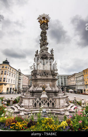 Trinità barocco / Colonna della Peste su Linz piazza principale (Hauptplatz), Austria Foto Stock