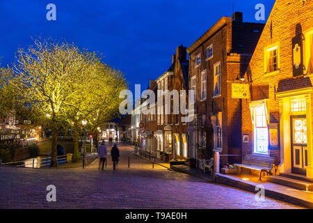 Greetsiel village, comune Krummhšrn, storica città vecchia, Frisia orientale, Bassa Sassonia, Germania, Foto Stock