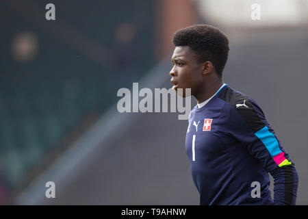 Newport, Wales, Regno Unito, 17 aprile 2019. Brian Mongengo della Svizzera durante la Tri-Nations sotto 15 International amichevole tra Belgio e Sw Foto Stock