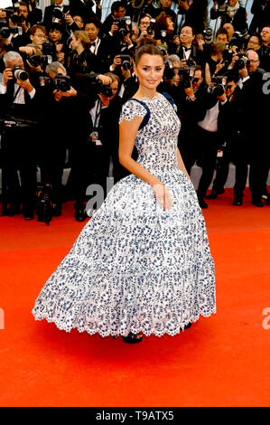 Cannes, Francia. Il 17 maggio 2019. Penelope Cruz frequentando il " dolore e gloria/Dolor y gloria/Leid und Herrlichkeit" premiere durante la 72a Cannes Film Festival presso il Palais des Festivals, 17 maggio 2019 a Cannes, Francia Credito: Geisler-Fotopress GmbH/Alamy Live News Foto Stock