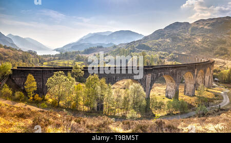 Viadotto Glenfinnan nelle Highlands scozzesi Foto Stock