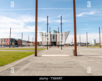 Itanic Belfast visto dall'alaggio Foto Stock