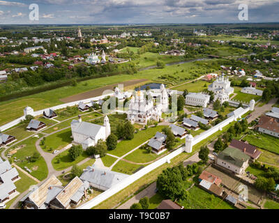 Vista panoramica vista aerea del monastero Pokrovsky in Suzdal , Russia Foto Stock