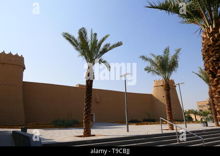 Vista laterale della storica Al Masmak (Riyadh fortezza) Arabia Saudita Foto Stock