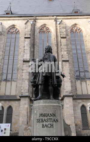 Vista anteriore per il nuovo monumento di Bach a Lipsia, Germania Foto Stock