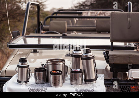 Il caffè nel bushveld di safari in Africa Foto Stock