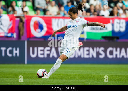 Groupama Arena, Budapest, Ungheria. 18 Maggio, 2019. La UEFA Womens Champions League, Lione rispetto a Barcellona; Dzsenifer Marozsan di Lione germogli su obiettivo Credito: Azione Sport Plus/Alamy Live News Foto Stock