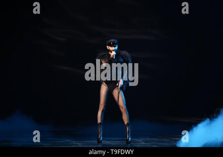 Tel Aviv, Israele. 18 Maggio, 2019. Conchita Wurst, vincitore del CES 2014, apparirà nel finale di Eurovision Song Contest (CES) 2019. Credito: Ilia Yefimovich/dpa/Alamy Live News Foto Stock