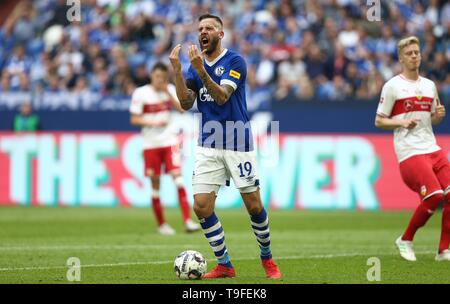 Gelsenkirchen (Germania). 18 Maggio, 2019. firo: 18.05.2019, calcio, 1.Bundesliga, stagione 2018/2019, FC Schalke 04 - VfB Stuttgart Schalke, Guido Burgstaller, delusi Enttauschung | Utilizzo di credito in tutto il mondo: dpa/Alamy Live News Foto Stock