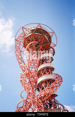 Arcelor Mittal Orbit tower,Queen Elizabeth Olympic Park, Stratford, Londra, Inghilterra, Regno Unito. Foto Stock