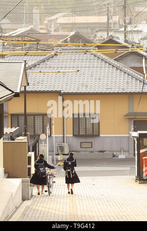Studentesse in Giappone Foto Stock