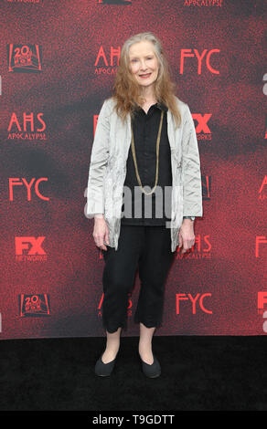 18 maggio 2019 - Hollywood, CA, Stati Uniti - 18 Maggio 2019 - Hollywood, California - Frances Conroy. FYC Red Carpet per FX è ''American orrore storia: Apocalypse'" tenutasi presso NeueHouse Hollywood. Photo credit: Faye Sadou/AdMedia (credito Immagine: © Faye Sadou/AdMedia via ZUMA filo) Foto Stock