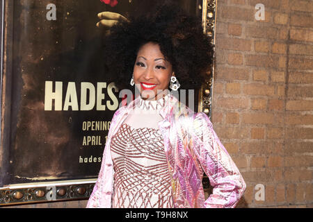 Serata di Apertura del Hadestown al Walter Kerr Theatre - Arrivi. Dotato di: N'Kenge dove: New York New York, Stati Uniti quando: 17 Apr 2019 Credit: Giuseppe Marzullo/WENN.com Foto Stock