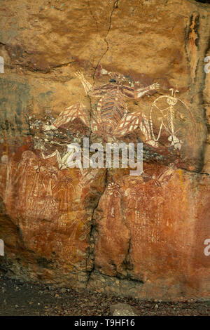 Namarrgon fulmini (l'uomo) arte rupestre a Arnbangbang, Kakadu NP, NT Foto Stock