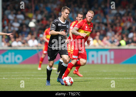 Deventer, Paesi Bassi. 19 Maggio, 2019. Stagione 2018 / 2019 , olandese Keuken Kampioen Play-off. FC Den Bosch player Leo Vaisanen durante la partita andare avanti Eagles - Den Bosch (play-off) Credito: Pro scatti/Alamy Live News Foto Stock