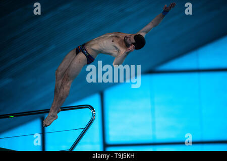 Londra, Regno Unito. 19 Maggio, 2019. compete in Uomini 10m Platform semifinali durante FINA/CNSG Diving World Series finale al London Aquatics Centre di Domenica, 19 maggio 2019. Londra Inghilterra. Credito: Taka G Wu/Alamy Live News Foto Stock