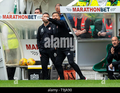 Edimburgo, Scozia, Regno Unito. 19 Maggio, 2019. Pic mostra: molto animata di manager di Aberdeen, Derek McInnes, durante la seconda metà come Hibs ospitano fino a Aberdeen a Easter Road Stadium, Edimburgo Credito: Ian Jacobs/Alamy Live News Foto Stock