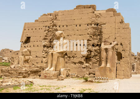 Settimo pilone di Egiziani Amon, Tempio di Karnak Luxor Egitto Foto Stock