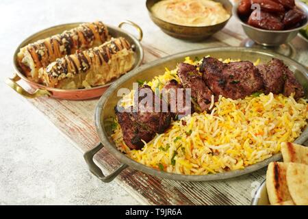 Il Ramadan festa /Iftar cena di alimentare la composizione, la messa a fuoco selettiva Foto Stock