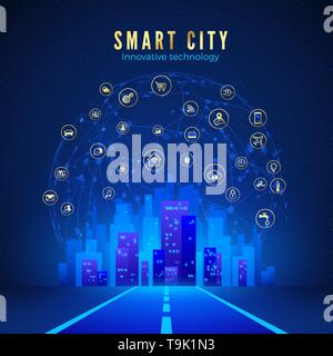 Smart city o concetto IOT. Strada che conduce al paesaggio cittadino in colore blu e global web con sistemi intelligenti icone sullo sfondo. Illustrazione Vettoriale Illustrazione Vettoriale
