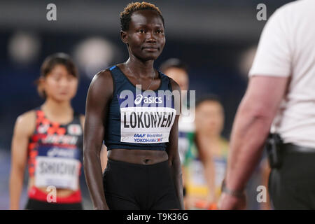 YOKOHAMA, Giappone - 10 Maggio: Rose Nathike Lokonyen dell'atleta Team di rifugiati durante il giorno 1 del 2019 mondiali IAAF Campionati di relè al Nissan Stadium di sabato 11 maggio, 2019 a Yokohama, Giappone. (Foto di Roger Sedres per la IAAF) Foto Stock