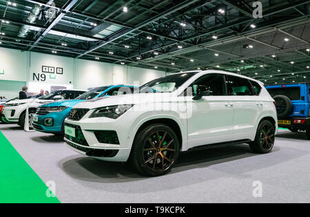 Il 18 maggio 2019. Londra, Regno Unito. Bianco Ateca Seat Cupra SUV a Londra Motor Show 2019. Foto Stock