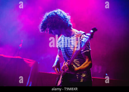 Cambridge, Regno Unito. 14 maggio 2019. Gwenno eseguire al Cambridge Corn Exchange supporto del manic street predicatori anniversario tour dell'album di questo è la mia verità mi dica il vostro. Richard Etteridge / Alamy Live News Foto Stock